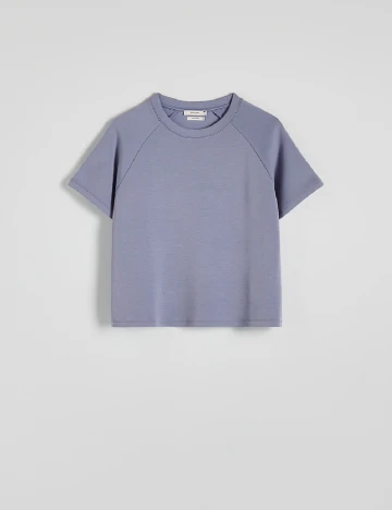 Tricou Reserved, mov