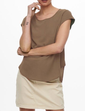 
						Bluza Only, maro