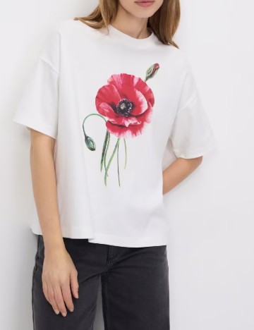 
						Tricou Reserved, alb