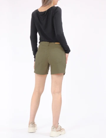 Pantaloni scurti Vero Moda, verde
