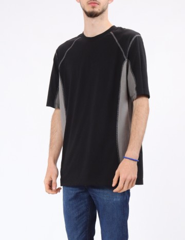 
						Tricou Jack&Jones, negru