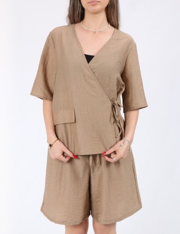 
						Bluza Vero Moda, maro