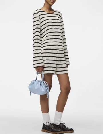 Pantaloni scurti Pieces, crem