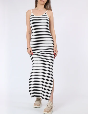 Rochie lunga Pieces, alb/negru