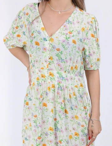 Rochie medie Pieces, floral print Floral print