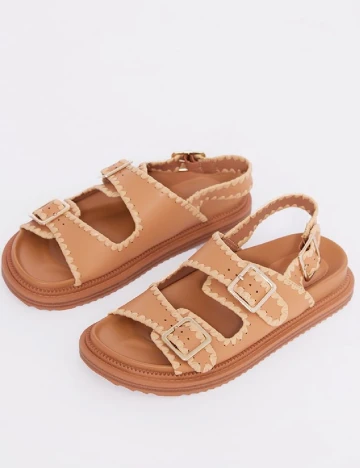 Sandale PRETTYLITTLETHING, maro