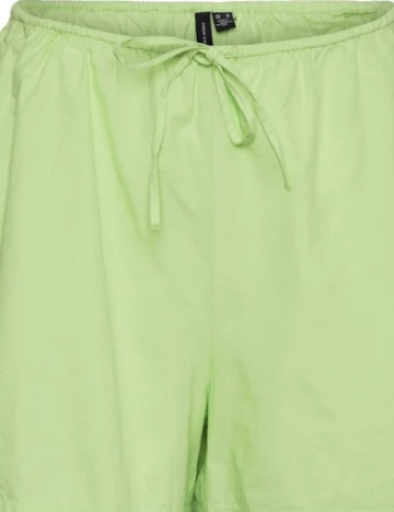 Pantaloni scurti Vero Moda, verde
