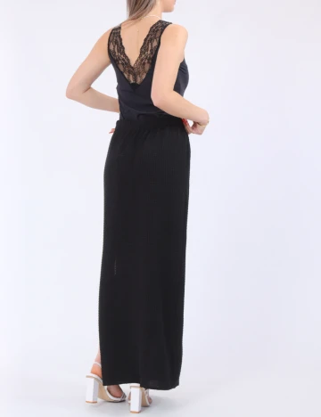 Fusta Pieces, negru