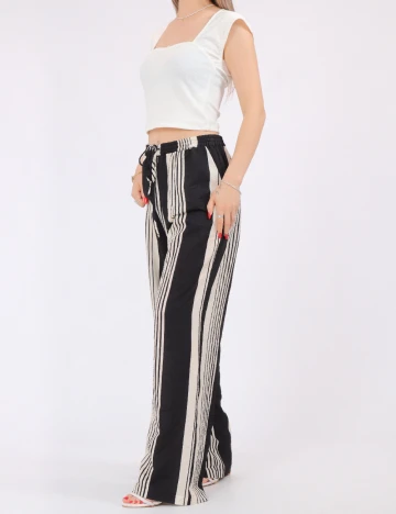 Pantaloni Pieces, bej/negru Negru