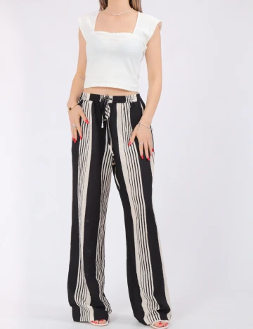 Pantaloni Pieces, bej/negru Negru