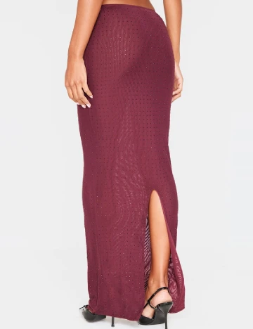 Fusta PRETTYLITTLETHING, visiniu
