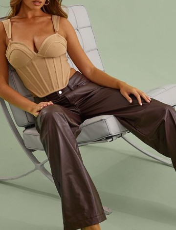 Top PRETTYLITTLETHING, maro deschis