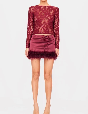 Bluza PRETTYLITTLETHING, visiniu