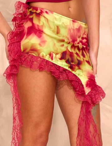 Fusta PRETTYLITTLETHING, floral print