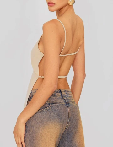 Maiou PRETTYLITTLETHING, crem