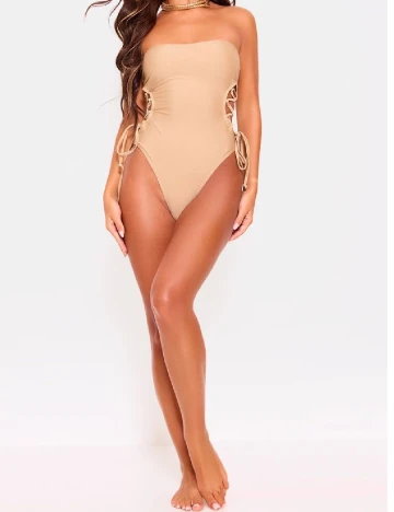 Costum de baie PRETTYLITTLETHING, crem