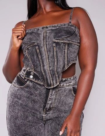 Top PRETTYLITTLETHING Plus Size, gri