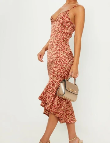 Rochie medie PRETTYLITTLETHING, rosu/crem Rosu