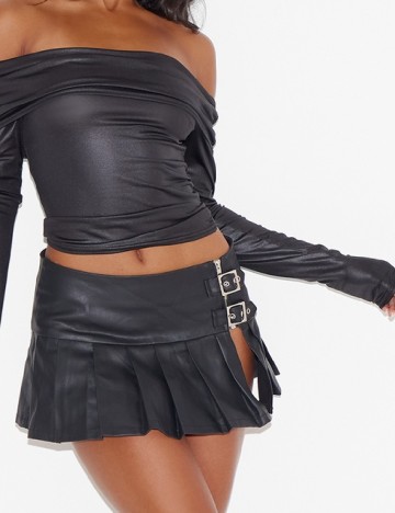 Top PRETTYLITTLETHING, negru