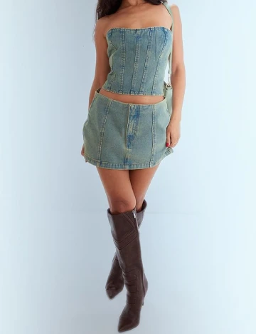 Top PRETTYLITTLETHING, albastru Albastru