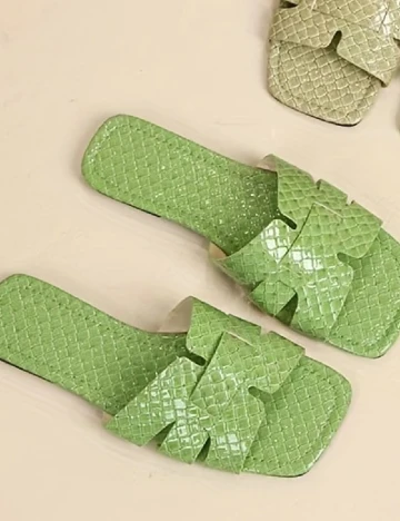 Slapi SHEIN, verde