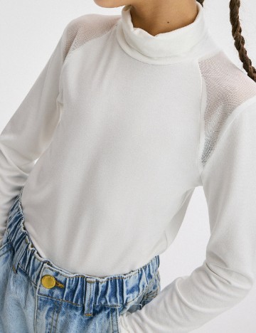
						Bluza Reserved, alb