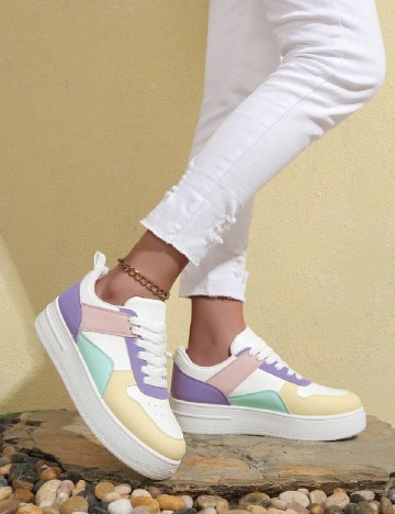 
						Adidasi SHEIN, mix culori