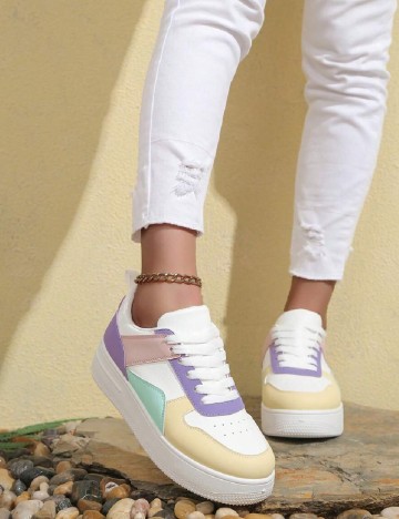 Adidasi SHEIN, mix culori