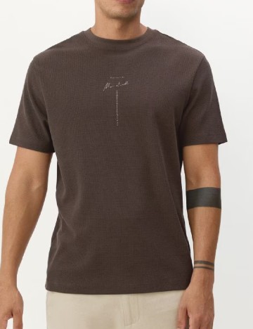 
						Tricou Reserved, maro