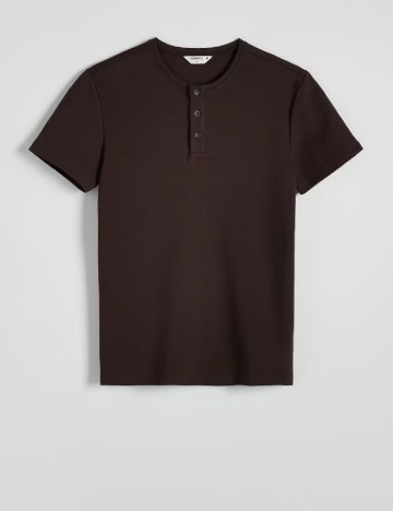 Tricou Reserved, maro