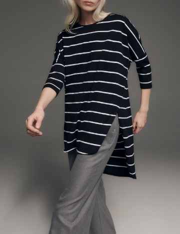 
						Bluza Oversize Reserved, negru