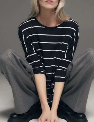 Bluza Oversize Reserved, negru