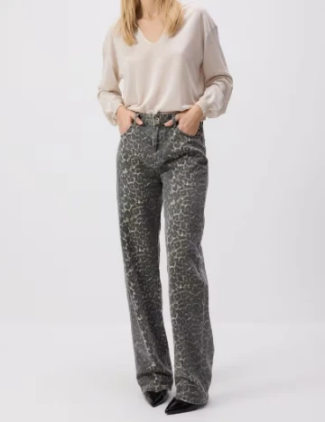 Blugi Reserved, animal print Animal print