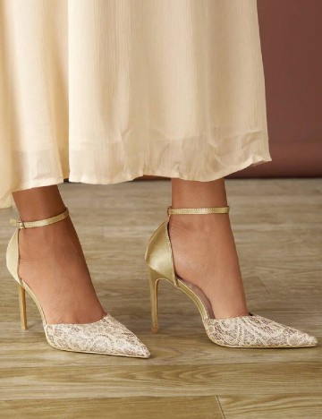 
						Pantofi SHEIN, crem