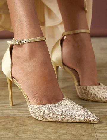 Pantofi SHEIN, crem
