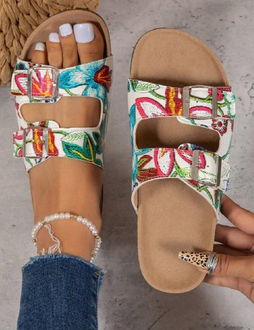 
						Slapi SHEIN, floral print