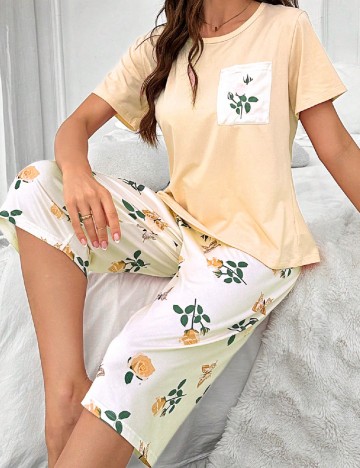 
						Pijama SHEIN, alb/crem