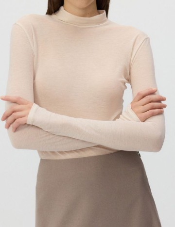 
						Bluza Reserved, crem