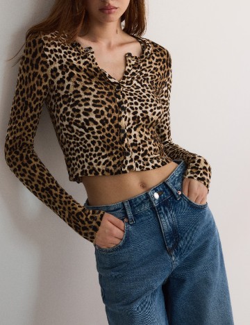 
						Top Reserved, animal print
