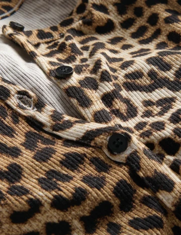 Top Reserved, animal print