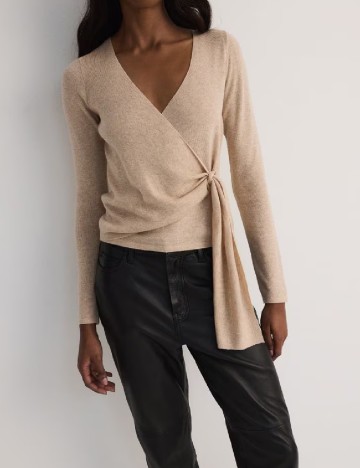 
						Bluza Reserved, crem