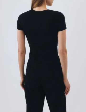 Tricou Reserved, negru Negru