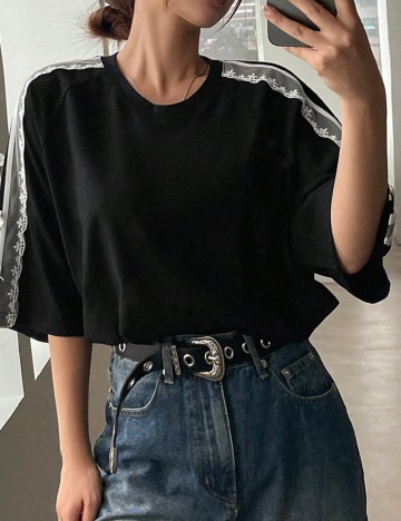 
						Tricou Oversize Dazy, negru