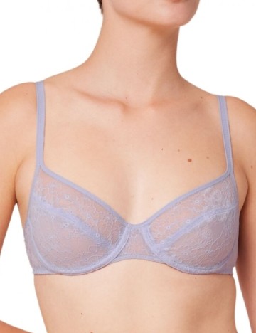 
						Sutien Triumph, mov