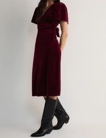 Rochie medie Reserved, visiniu Rosu