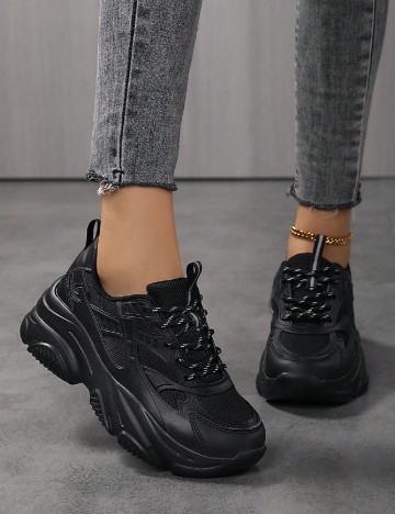 
						Adidasi SHEIN, negru