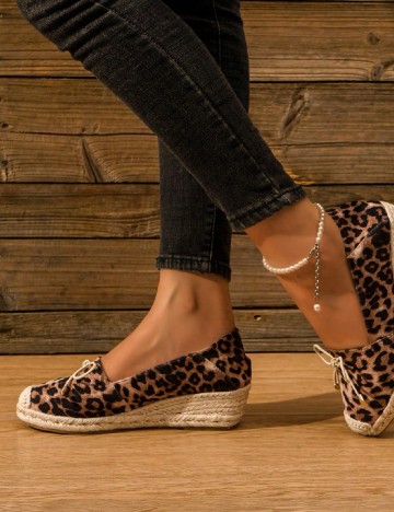 
						Balerini SHEIN, animal print