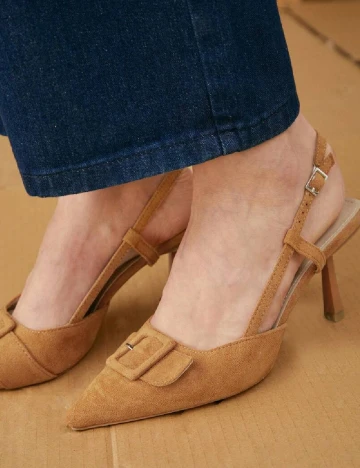 Pantofi SHEIN, maro