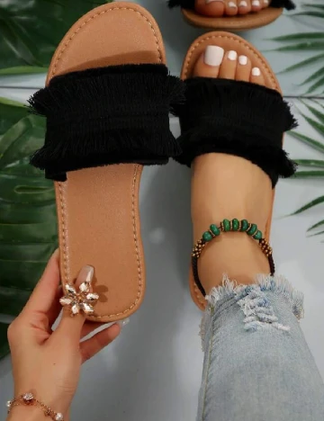 Slapi SHEIN, negru Negru