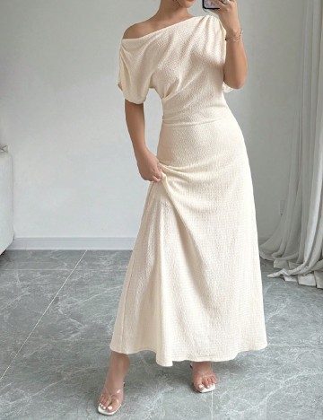 
						Rochie lunga SHEIN, ecru